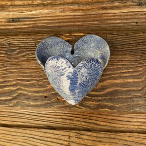 Hanging Heart Pottery "Pocket"
