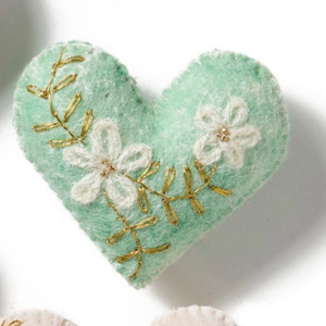 Pastel Embroidery Heart - Green